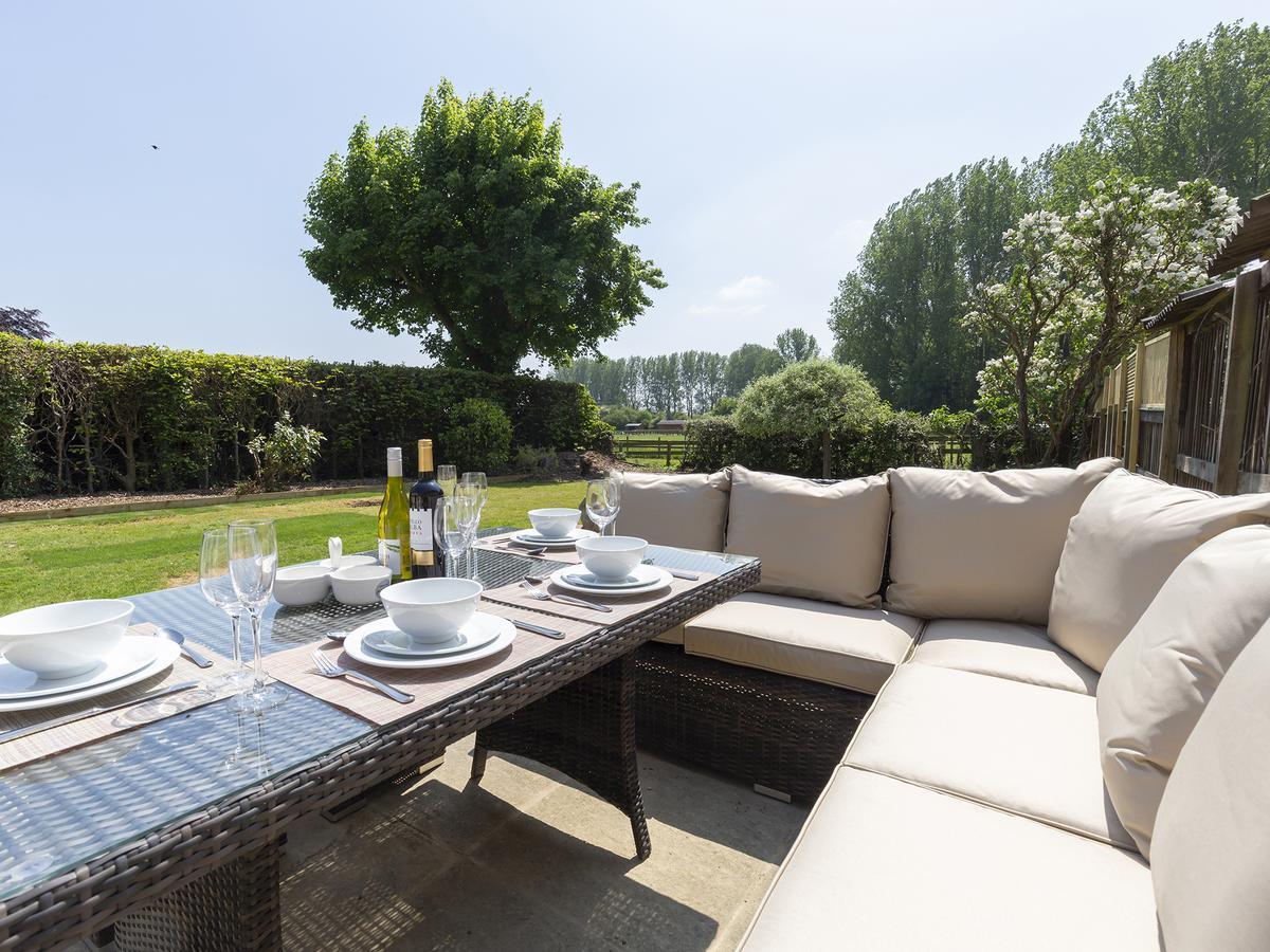Villa South Winds Bourton-on-the-Water Exterior foto